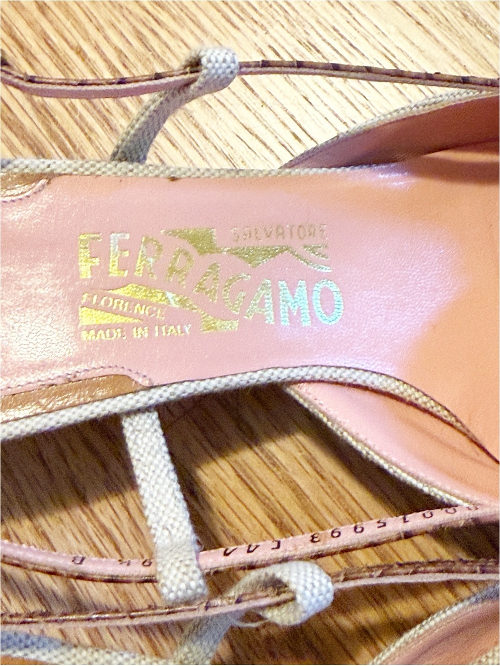 Salvatore Ferragamo Gancini Canvas & Python Slingback Pumps Made in Italy 9.5 - Picture 4 of 9